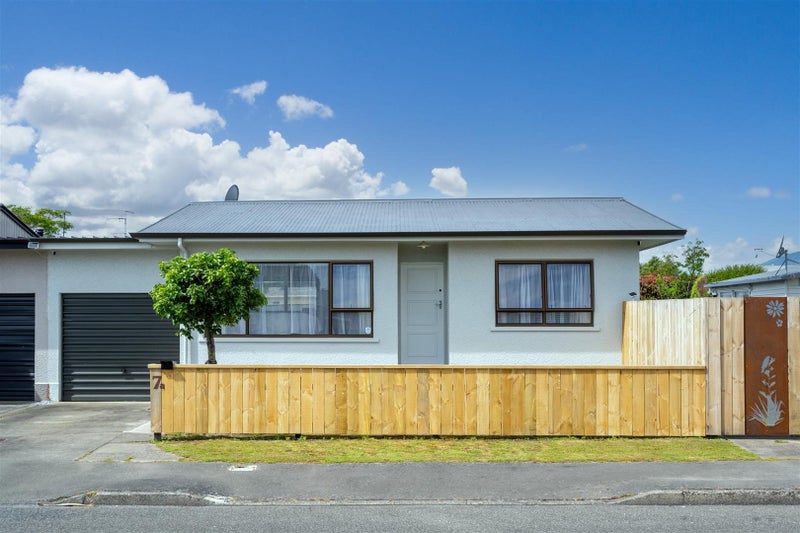 7A Staig Street, Richmond, Richmond - Carousel 2