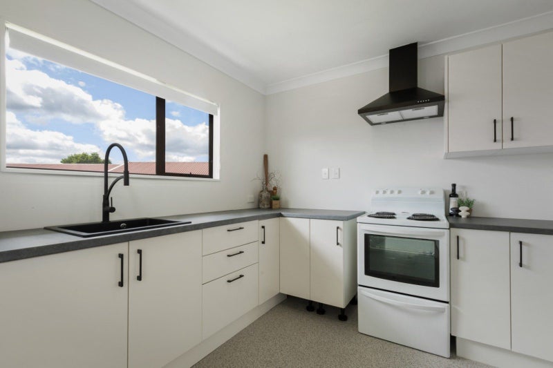 8B Shoalhaven Street, Paeroa, Paeroa - Carousel 2