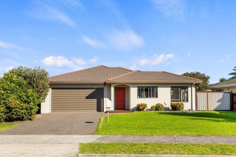38 Katerini Grove, Papamoa Beach, Tauranga, Bay Of Plenty - Carousel 1