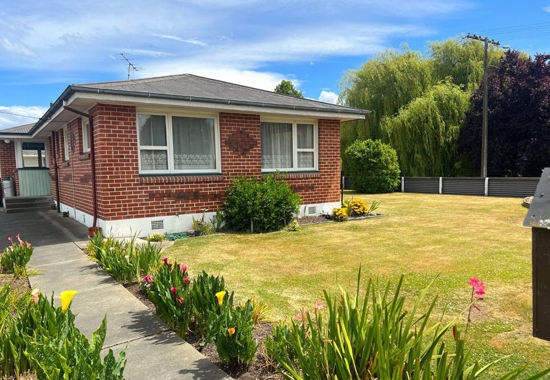 2 Fox Street, Temuka - Carousel 1