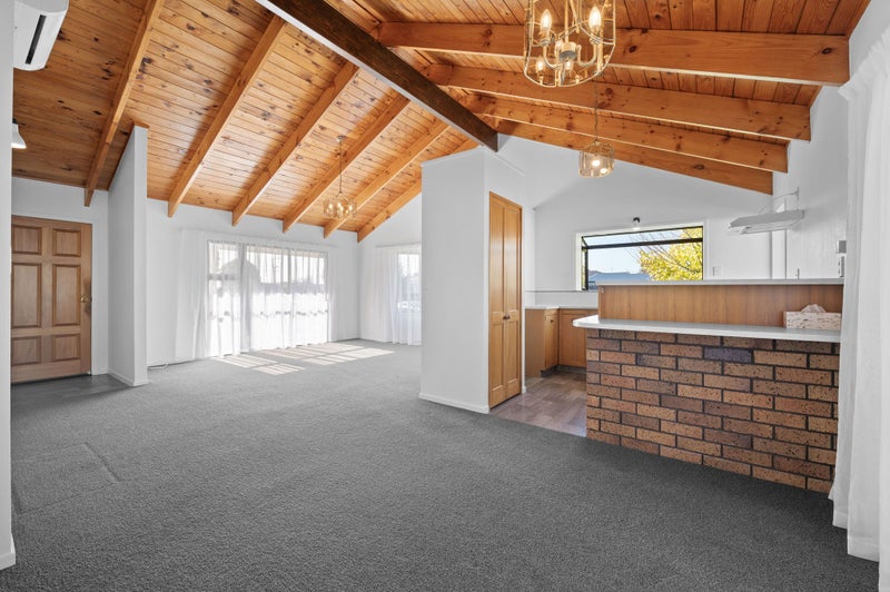 8 Chequers Avenue, Chartwell, Hamilton - Carousel 2