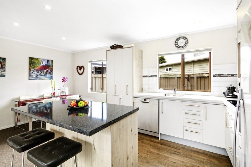 4/44 Randwick Crescent, Moera, Lower Hutt - Carousel 1