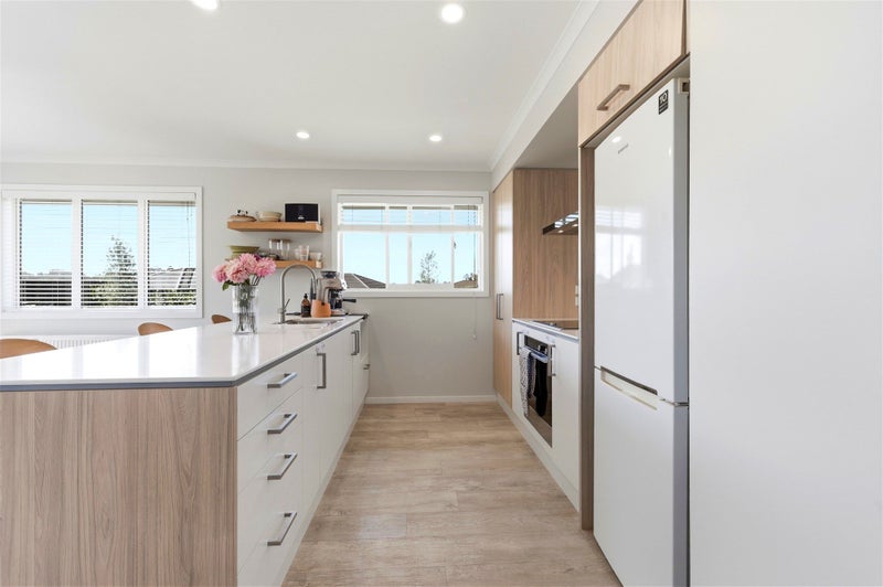 28 Les Wakefield Road, Mapua - Carousel 2