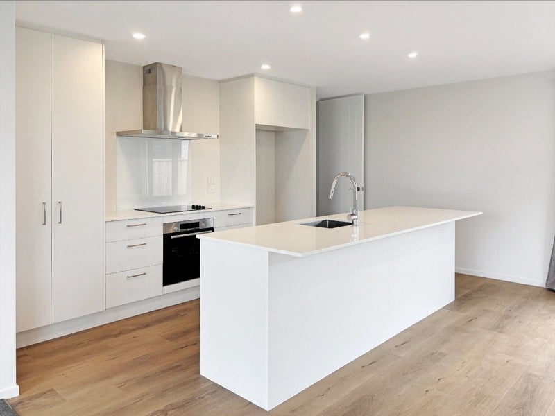 24 Wilkin Street, WOODEND, Woodend - Carousel 2