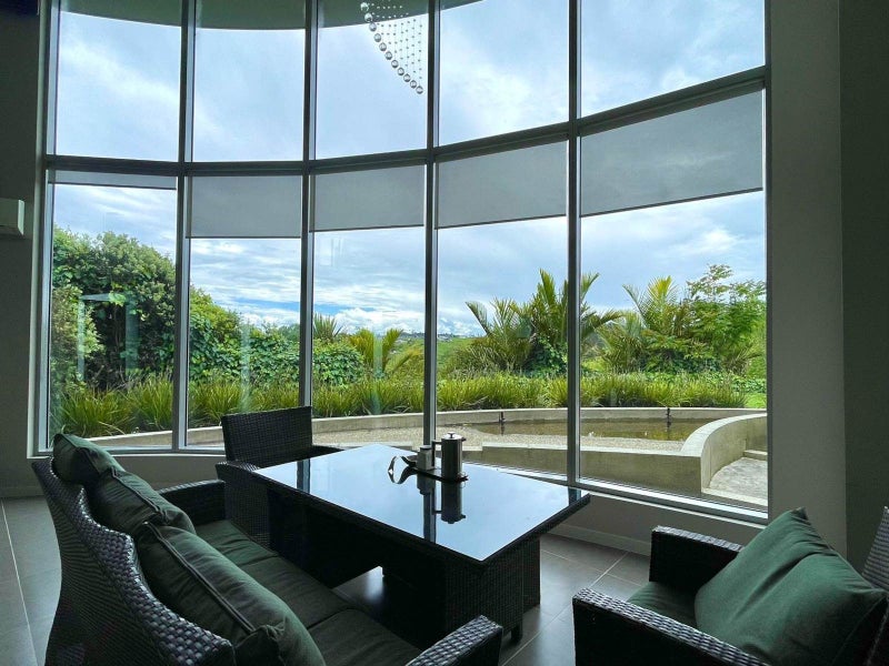 53 Sovereign Street, Flat Bush, Auckland - Carousel 1