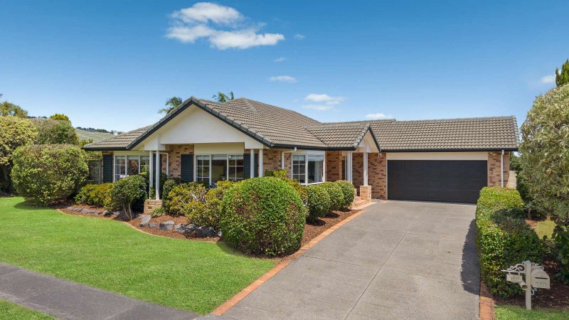 100 Kilkenny Drive, Dannemora, Manukau City, Auckland - Carousel 1