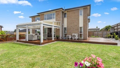 51 Sohlue Place, Oteha, Auckland - Carousel 1