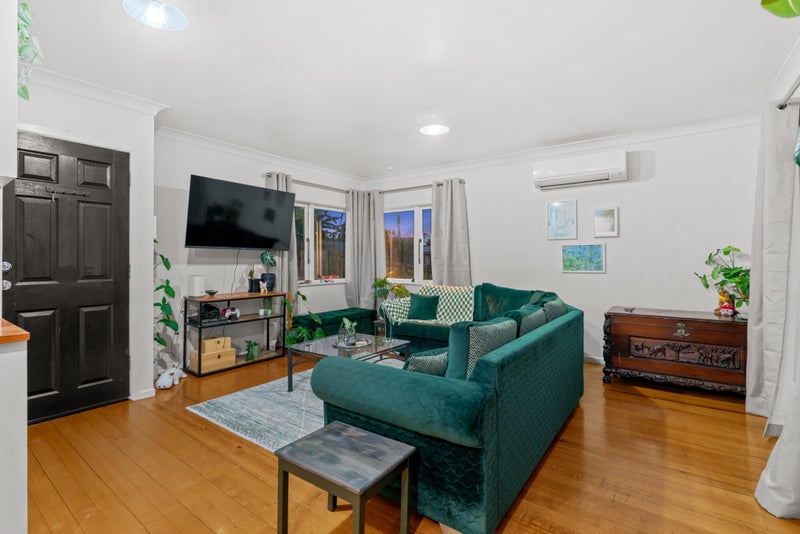 2/57 Mahia Road, Manurewa, Auckland - Carousel 1