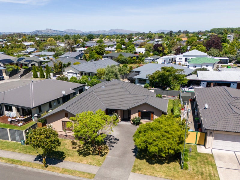 4 Delta Mews Place, Clive, Clive - Carousel 17