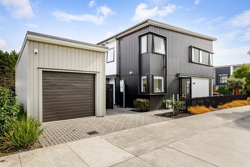 15 Pukewhero Rise, Westgate, Auckland - Carousel 2