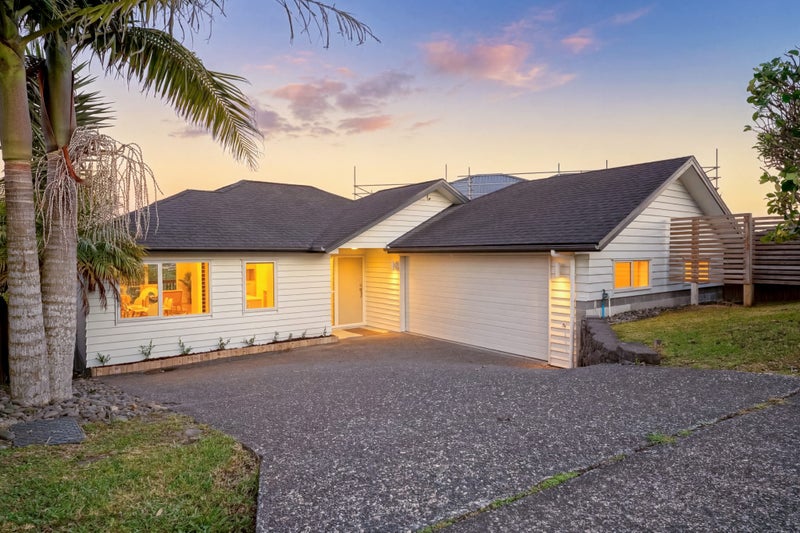 18 Cityview Place, Massey, Auckland - Carousel 2