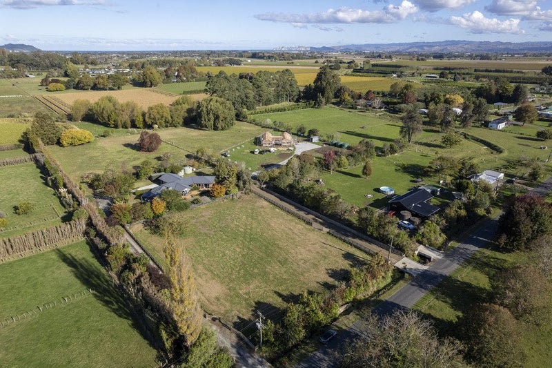 32 Glenelg Road, Makauri, Gisborne - Carousel 1