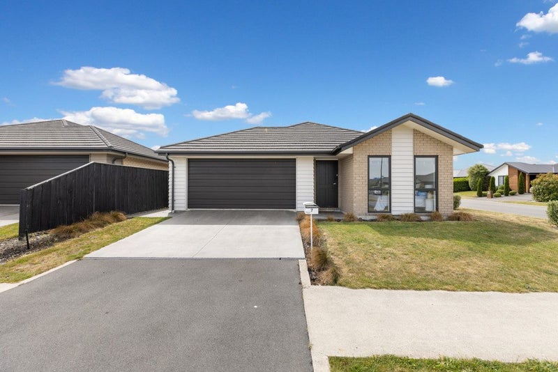 7 Philippa Drive, Rolleston, Rolleston - Carousel 1