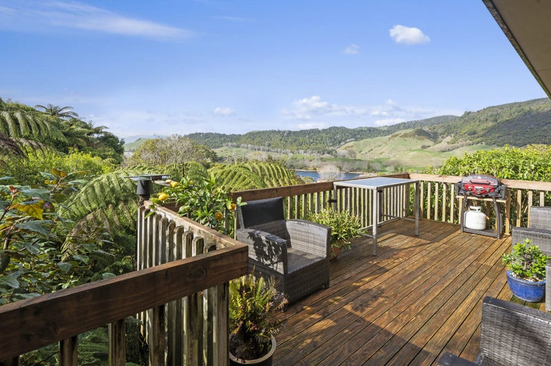 6 Ridge Road, Lake Okareka, Rotorua - Carousel 1