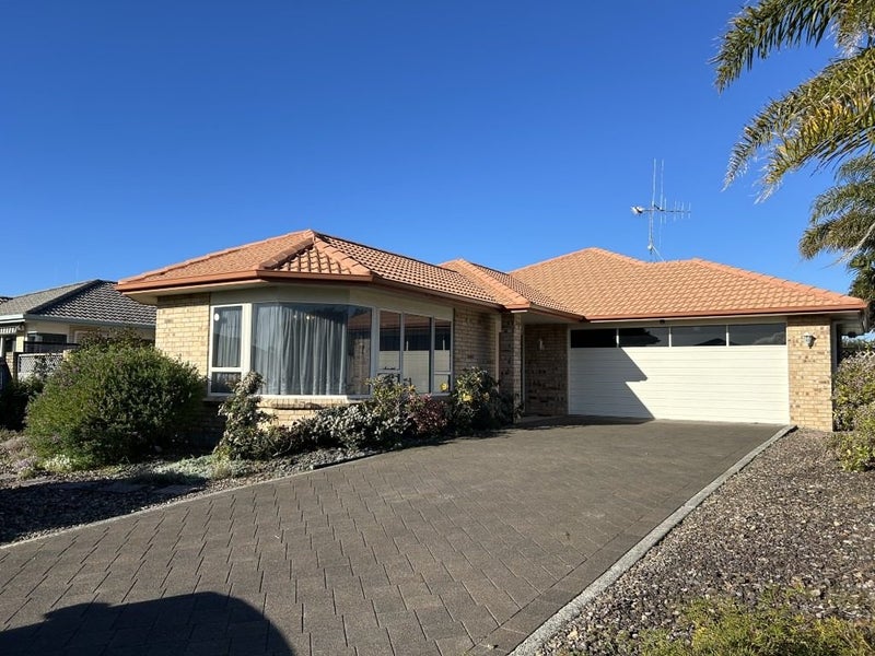 9 Fahey Avenue, Mount Maunganui, Mount Maunganui - Carousel 1