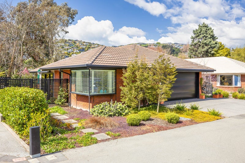 5 Castle Way, Beckenham, Christchurch - Carousel 1