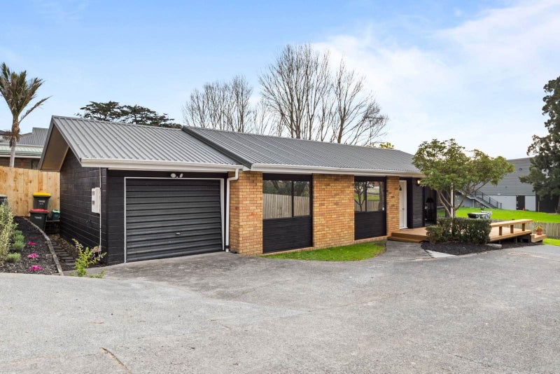 2/238 Sunset Road, Windsor Park, Auckland - Carousel 1