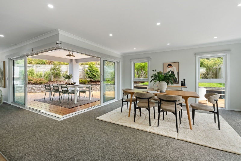 8 Porokaiwhiri Street, Crofton Downs, Wellington - Carousel 2