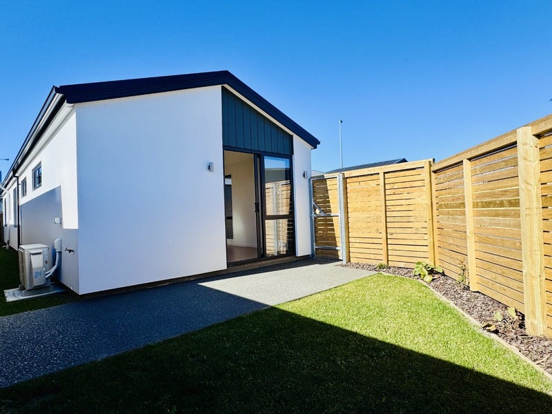 45 Chrysolite Place, Belfast, Christchurch - Carousel 2