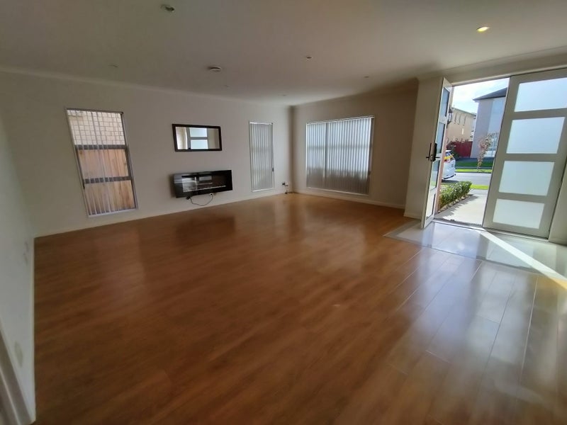 69 Castlederg Drive, Flat Bush, Auckland - Carousel 2
