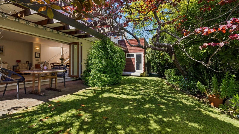 10A Temple Street, Meadowbank, Auckland - Carousel 1