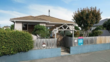 35 Weaver Street, Oamaru North, Oamaru - Carousel 1