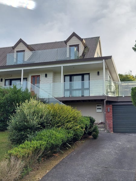 15 Van Dyke Pl, West Harbour, Waitakere City, Auckland - Carousel 1