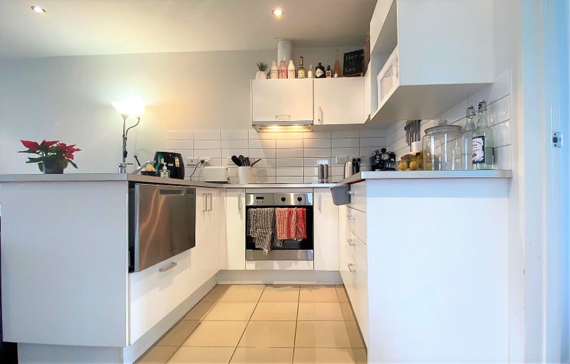 5D/71 Spencer Road, Oteha, Auckland - Carousel 2