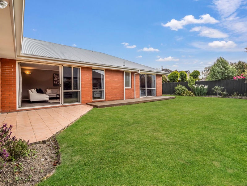 8 Glebe Close, Lincoln, Lincoln - Carousel 2