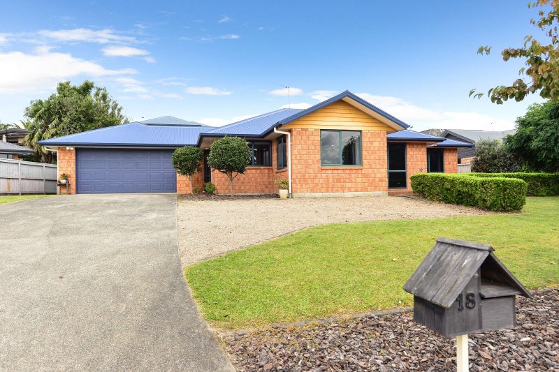 18 Everton Place, Grandview Heights, Hamilton - Carousel 1