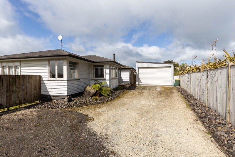 1057 Junction Road, New Plymouth - Carousel 1