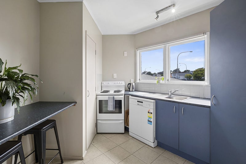 4/184 Powderham Street, New Plymouth, New Plymouth - Carousel 2