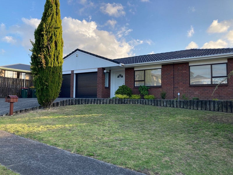 3 Calluna Crescent, Totara Heights, Auckland - Carousel 1