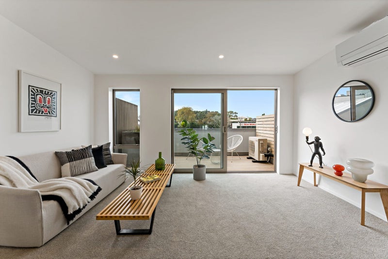 10/4 Norana Avenue, Remuera, Auckland - Carousel 1