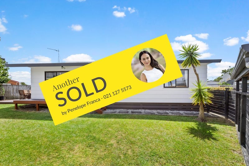 2/18 Aurea Avenue, Pakuranga, Auckland - Carousel 1
