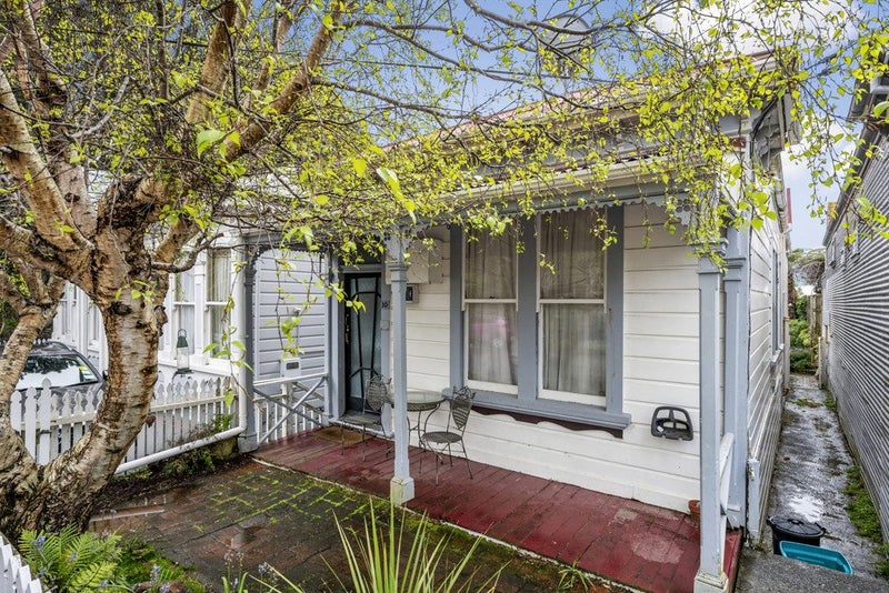 10 Salisbury Terrace, Mount Cook, Wellington - Carousel 2