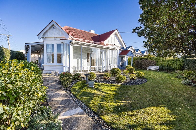 37 Mornington Road, Balaclava, Dunedin - Carousel 1