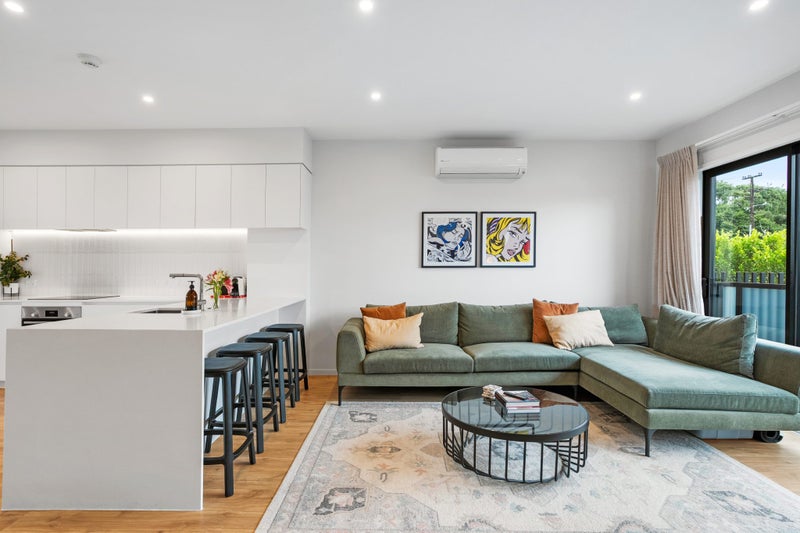 2D Grant Street, Mount Albert, Auckland - Carousel 2