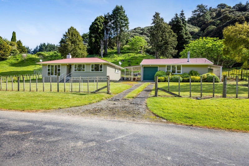 0 Whangamomona Rd, Whangamomona, Stratford - Carousel 1