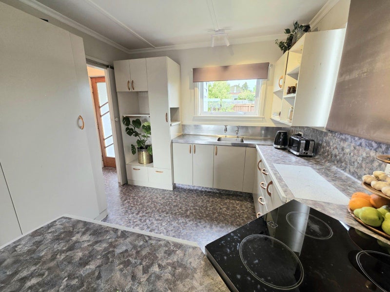 88 Wansbeck Street, Holmes Hill, Oamaru - Carousel 2