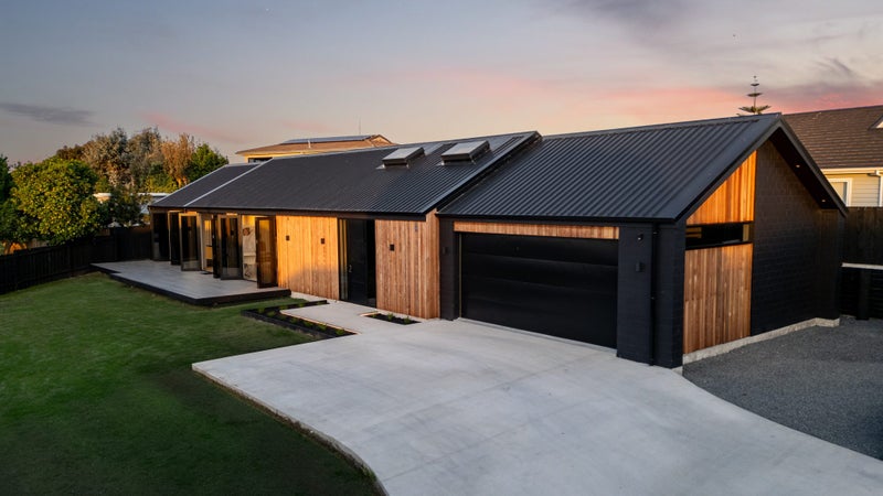 59 Fishermans Drive, Coastlands, Whakatane - Carousel 1