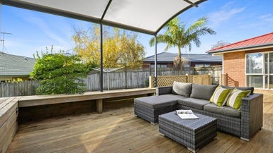 38 Millington Place, Huntington Park, Manukau - Carousel 1