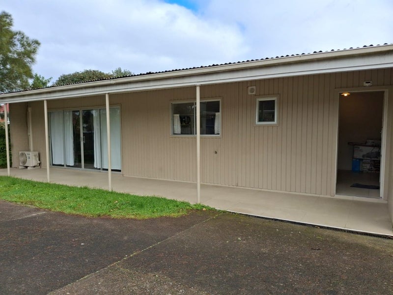 1/14 Rangitiki Crescent, Lynfield, Auckland - Carousel 2