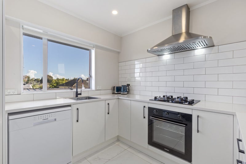 1A Bowater Place, Manurewa, Auckland - Carousel 2