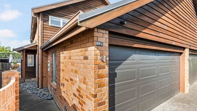 22A McCracken Road, Mount Wellington, Auckland - Carousel 1