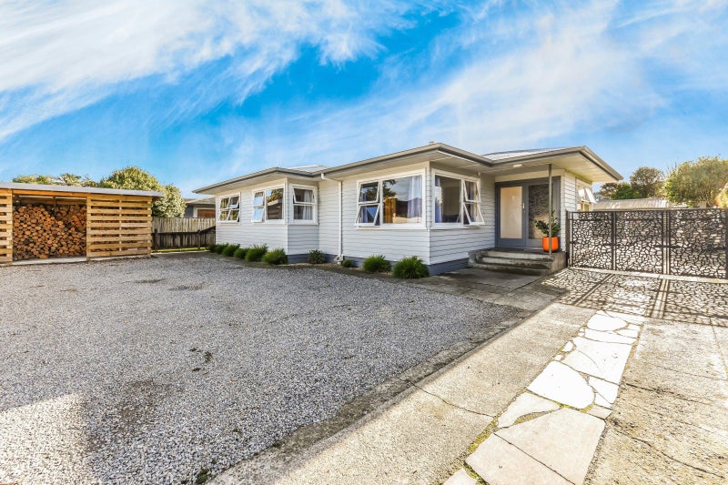 121 Whitby Road, Wakefield - Carousel 2