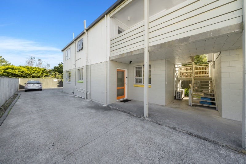 34D Elizabeth Street, Moera, Lower Hutt - Carousel 1