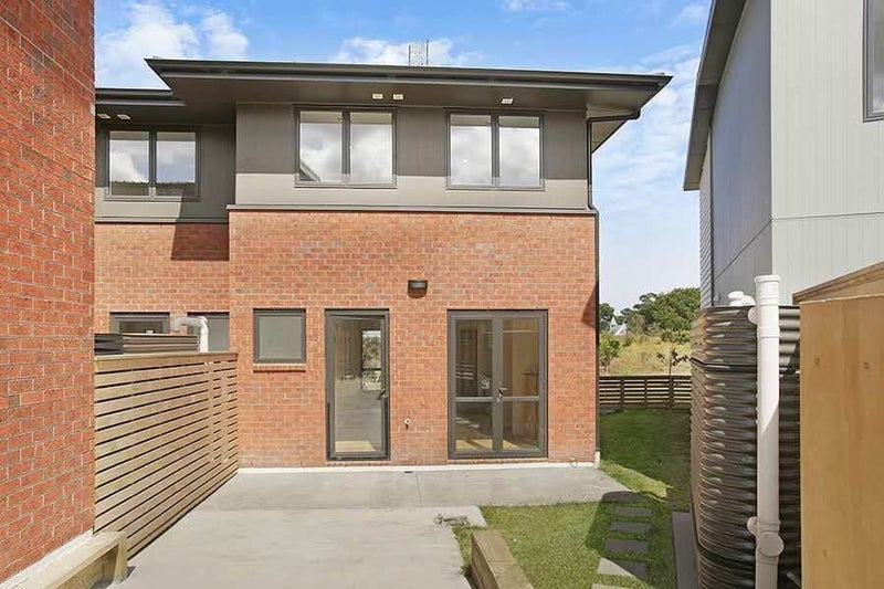 36 Mahalo Avenue, Wiri, Auckland - Carousel 2