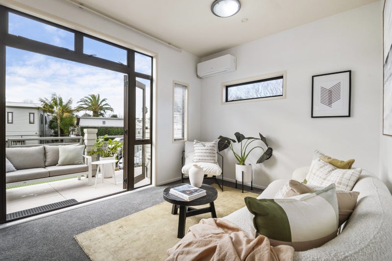 36/92 Bush Road, Albany, Auckland - Carousel 1