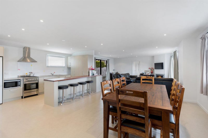 35 Suburb Street, Queenstown, Queenstown - Carousel 2